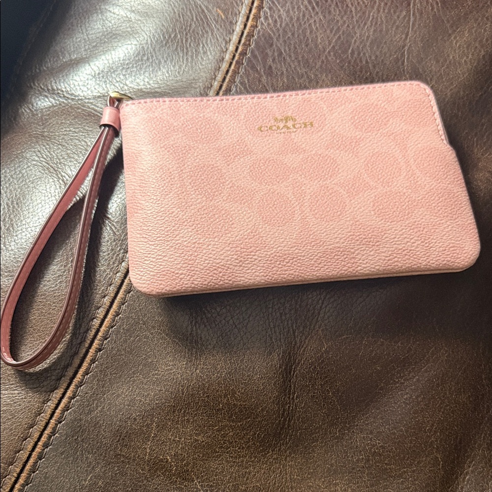 Brand new Coach Blush Pink Wristlet Clutch limited edition